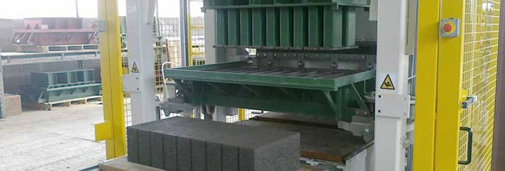 Syncro Press: Cắt giảm khối lượng công việc bảo trì máy làm gạch không nung của bạn